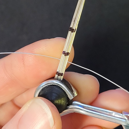 Jennifer Brooks's Snowy Road Pendant - Binding the frame., Classic Wire Jewelry, Wire Wrapping, Wrapping, Wire Wrapping Jewelry, Weaving, Wire Weaving, Weaving Wire, Using the 26 gauge wire